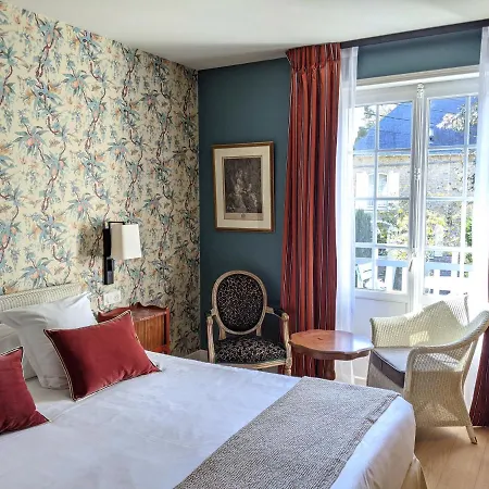 Le Saint Christophe Hotel 4*