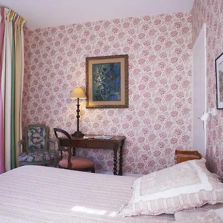 Le Saint Christophe Hotel