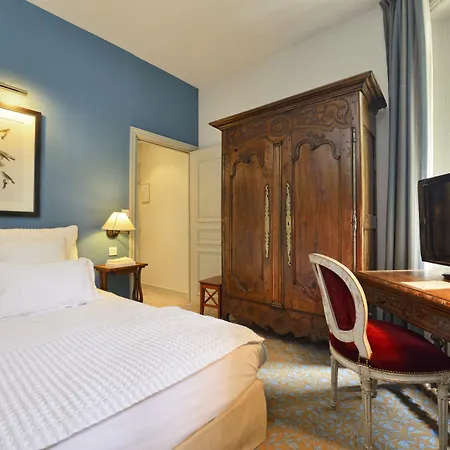 Le Saint Christophe Hotel 4*