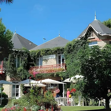 Le Saint Christophe Hotel 4*