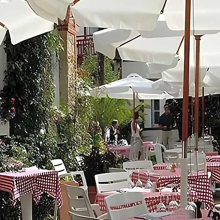 Le Saint Christophe Hotel 4*