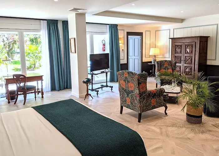 オテル ル サン クリストフ 4*